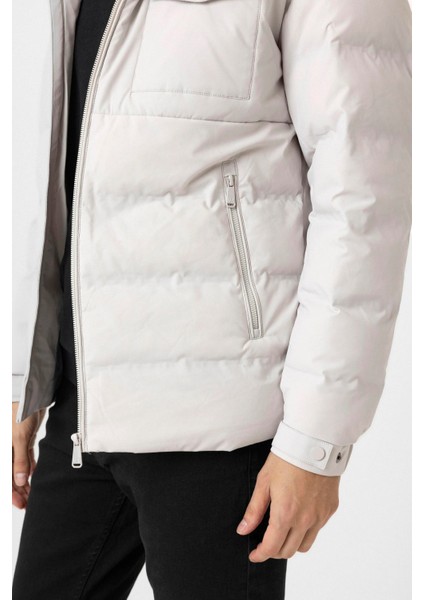 Dar Kalıp Beyaz Kapşonlu Erkek Mont indirimleri