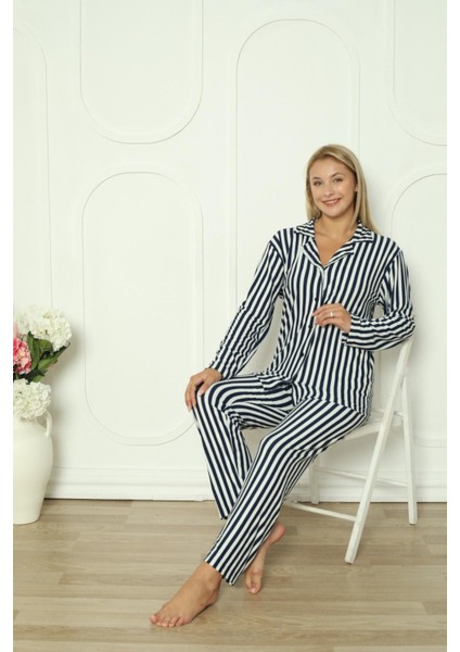 Çizgili Düğmeli Kadın Pijama Takımı fırsatları