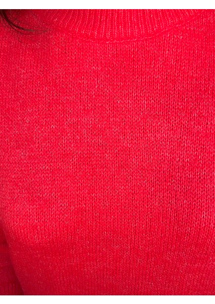 Kırmızı Kazak indirimleri