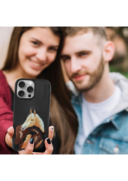 Apple iPhone 16 Pro Max Isidore Kapak - Siyah fiyatları