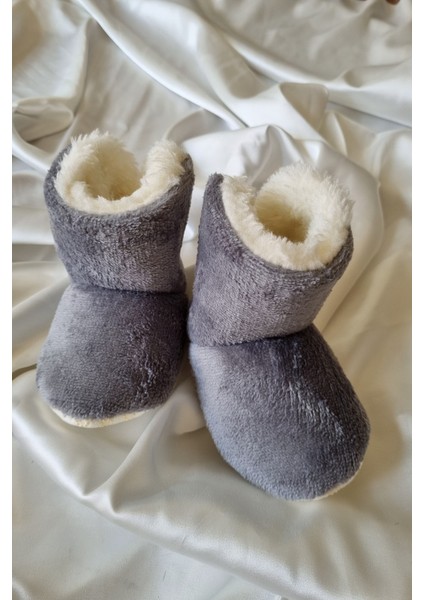 Peluş Bebek Tüylü Kaymaz Taban Patik 0-9 Ay Panduf