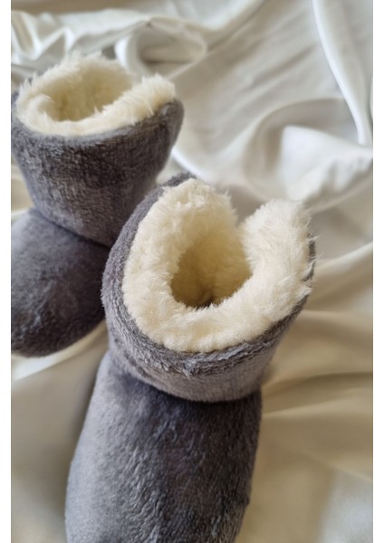 Peluş Bebek Tüylü Kaymaz Taban Patik 0-9 Ay Panduf modelleri