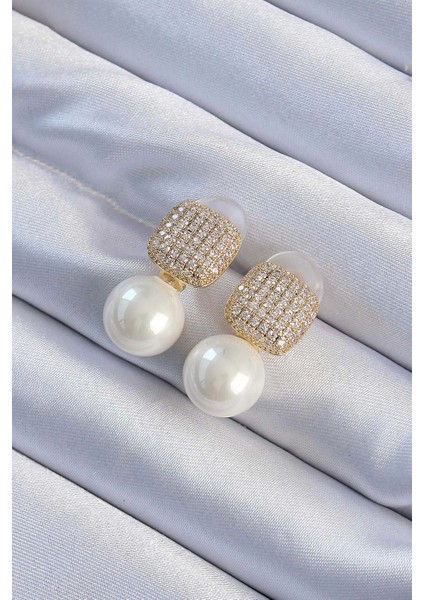 Pirinç Altın Renk Zirkon Taşlı Kare Model Inci Tasarım Kadın Küpe