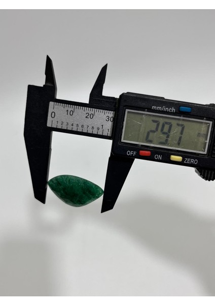 Faset Kesim Doğal Zümrüt Taşı 14,7 Karat modelleri