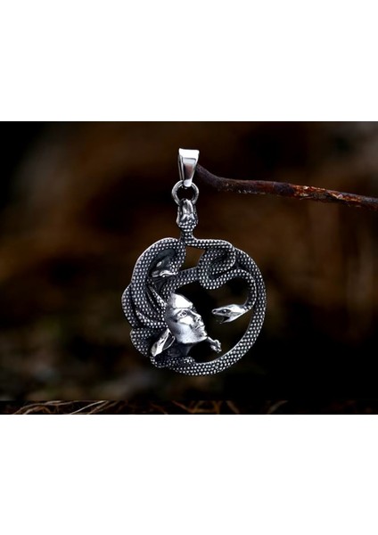 Daisyshop Antik Gümüş Renk Paslanmaz Çelik Yılan Detaylı Medusa Kolye