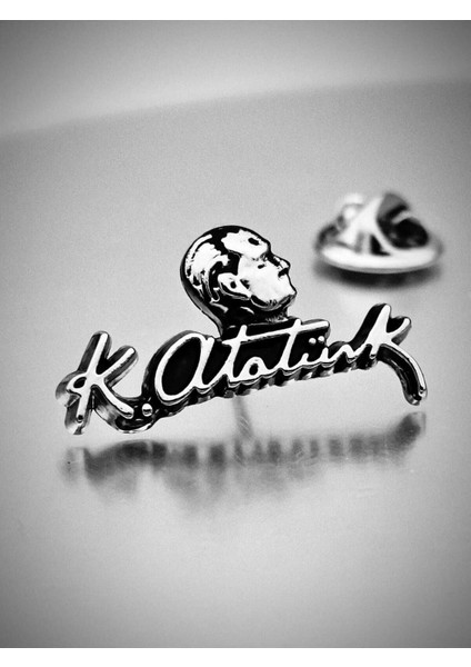 Atatürk Imzalı Yaka Rozeti Krom Kaplama