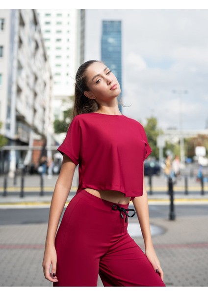 Yuvarlak Kesimli Yoga Tişörtü