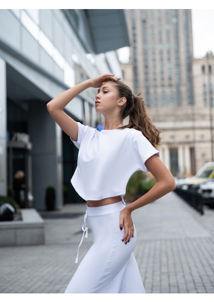 Yuvarlak Kesimli Yoga Tişörtü indirimleri