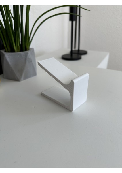 Controller Stand 2