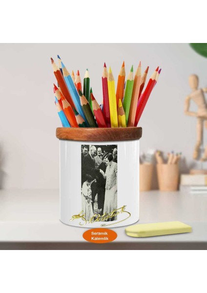 Mustafa Kemal Atatürk ve Kızı Ülkü Ahşap Seramik KALEMLIK-126 fiyatları