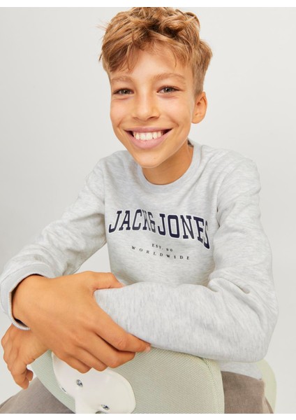 Baskılı Erkek Çocuk Beyaz Sweatshırt 12258967 indirimleri