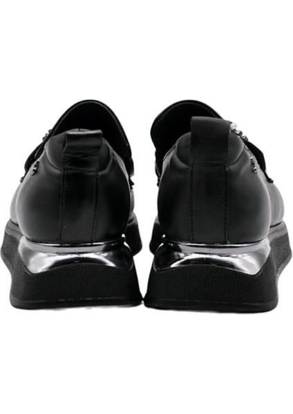 2451401K Kadın Deri Loafer Ayakkabı fırsatları