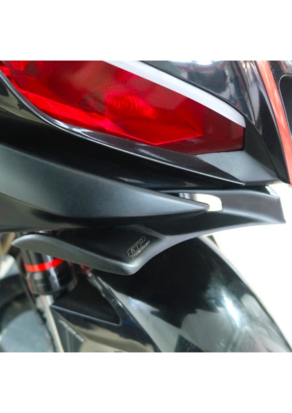 Yamaha R25 2019-2024 Uyumlu Winglet Siyah