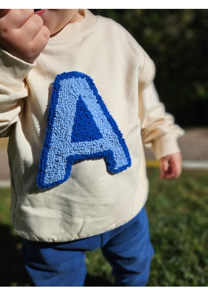 Harf Işlemeli Sweatshirt