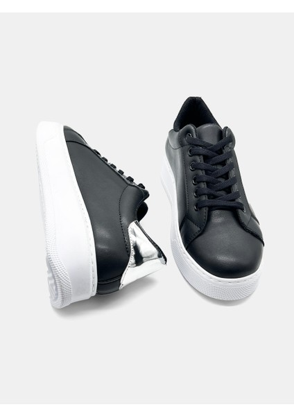 Siyah Gümüş Detaylı Kadın Sneaker fiyatları