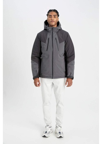 Termometreli Outdoor Mont Su Itici Rüzgar Ve Su Geçirmez Slim Fit Dar Kesim Kapüşonlu Fermuarlı Black fiyatları