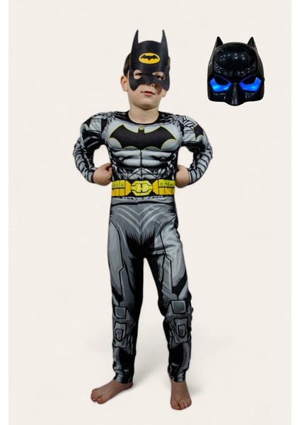 Batman Kaslı Çocuk Kostümü Işıklı Maskeli Siyah Pelerinli Maskeli Süper Kahraman Kaslı Kostümü fiyatları