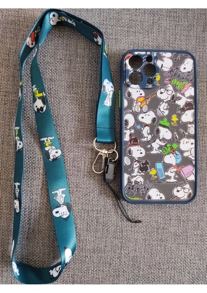 iPhone 12 Pro Uyumlu Kamera Korumalı Snoopy Tasarım Tuşları Renkli Telefon Boyun Askılı Set Kılıf