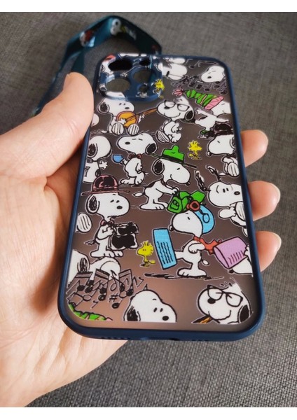 iPhone 12 Pro Uyumlu Kamera Korumalı Snoopy Tasarım Tuşları Renkli Telefon Boyun Askılı Set Kılıf