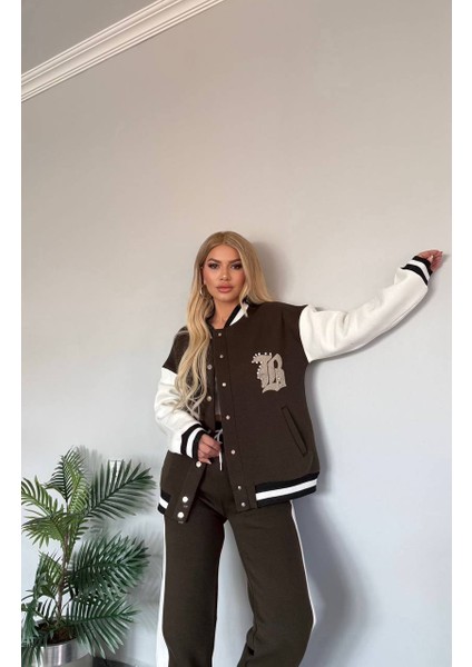 Kadın Üst Kısmı Kolej Ceket Tarzı Alt Kısmı Beyaz Şeritli Eşofman Takım