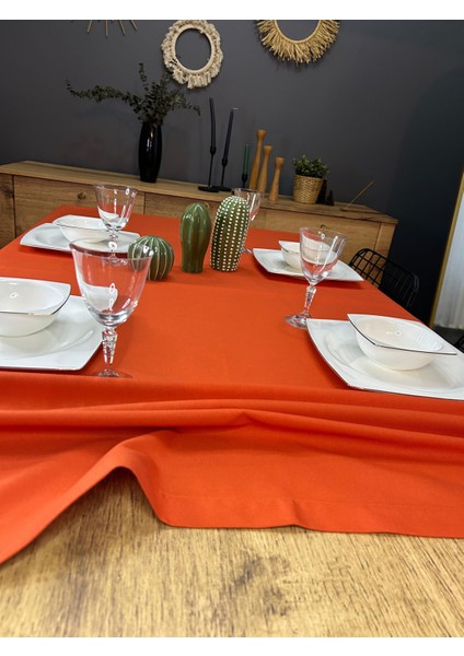 Dertsiz Su Itici Özeliğe Sahip Masa Örtüsü