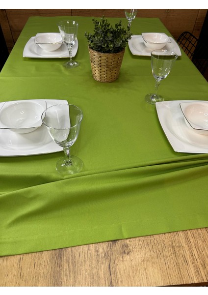 Dertsiz Su Itici Özeliğe Sahip Masa Örtüsü fırsatları