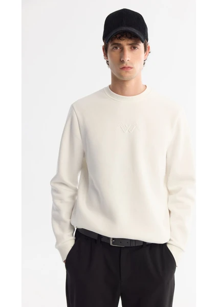 Erkek Beyaz Bisiklet Yaka İçi Şardonlu 3 İplik Sweatshirt B001033