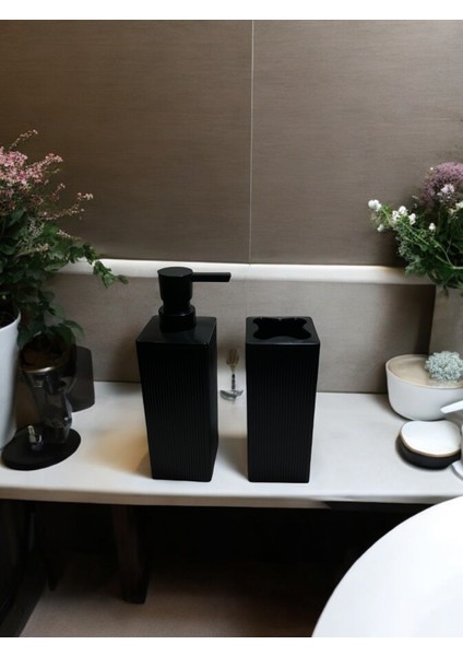Modern Kare Banyo Seti: Sıvı Sabunluk ve Diş Fırçalık Siyah