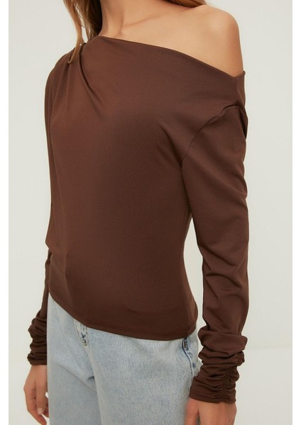 Kadın Moda Şık Regular Asimetrik Yaka Büzgülü/fırfırlı Kol Regular Kalıp Örme Dökümlü Esnek Bluz modelleri