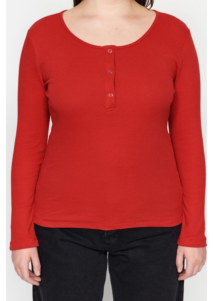 Kadın Moda Şık Büyük Beden Crop Havuz Yaka Regular Kalıp Örme U Yaka Çıtçıt Detaylı Bluz