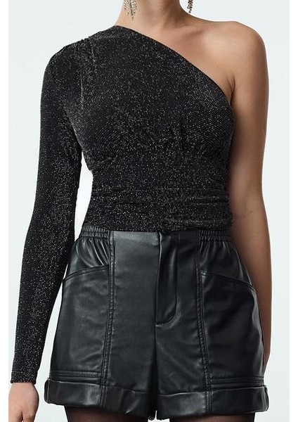 Kadın Moda Şık Üst Giyim Crop Asimetrik Yaka Fitted Kalıp Örme Tek Omuz Parıltılı Simli Bluz