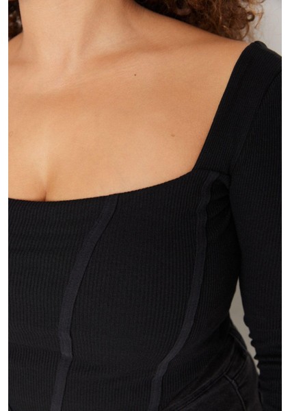 Kadın Moda Şık Büyük Beden Crop Kare Yaka Fitted Kalıp Örme Fittilli Biye Detaylı Bluz modelleri