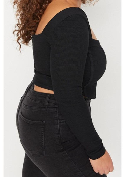 Kadın Moda Şık Büyük Beden Crop Kare Yaka Fitted Kalıp Örme Fittilli Biye Detaylı Bluz fırsatları