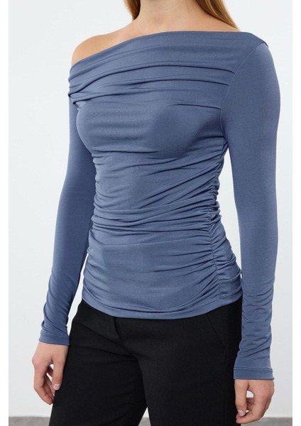 Stil Kadın Büzgü Drape Detaylı Fitted Vücuda Oturan Kollu Esnek Bluz Regular Örme Slim Kalıp modelleri