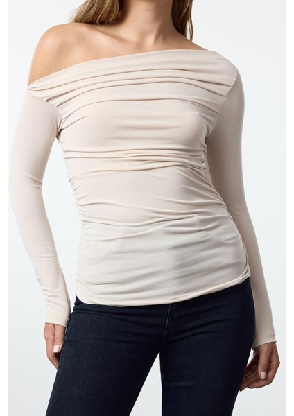 Stil Kadın Büzgü Drape Detaylı Fitted Vücuda Oturan Kollu Esnek Bluz Regular Örme Slim Kalıp modelleri
