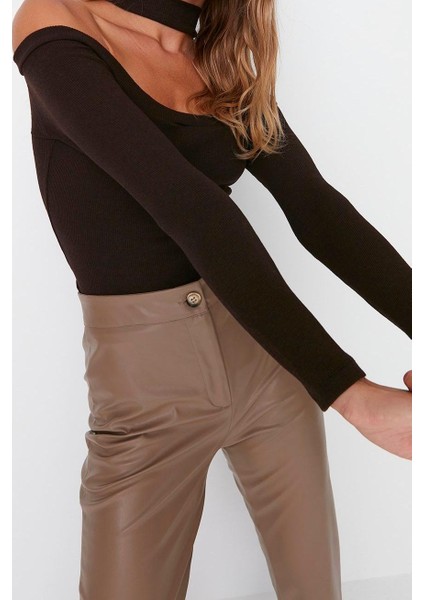 Kadın Crop Choker Yaka Slim Kalıp Örme Carmen Yaka Choker Detaylı Fitted Vücuda Oturan Fitilli Bluz fırsatları