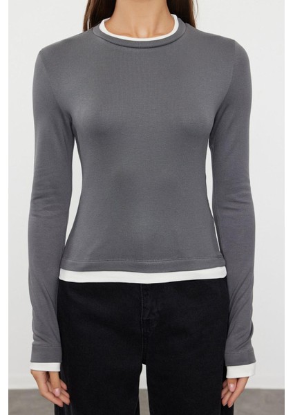 Stil Kadın Fitted Vücuda Oturan Viskon Yumuşak Kumaşlı Esnek Bluz Regular Örme Slim Kalıp modelleri