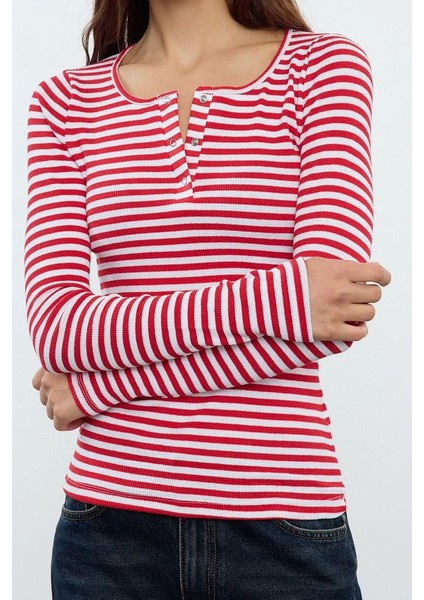 Stil Kadın Çıtçıtlı Fitted Vücuda Oturan Fitilli Esnek Bluz Regular Örme Slim Kalıp