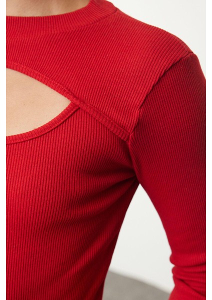 Kadın Moda Şık Crop Bisiklet Yaka Slim Kalıp Örme Cut Out Pencere Detaylı Fitilli Esnek Bluz fırsatları