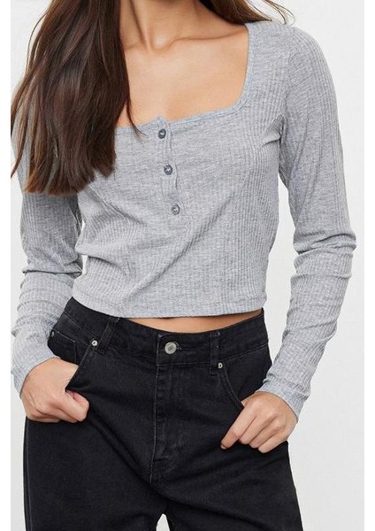 Stil Kadın Düğme Detaylı Fitted Vücuda Oturan Fitilli Orta Bluz Crop Örme Slim Kalıp