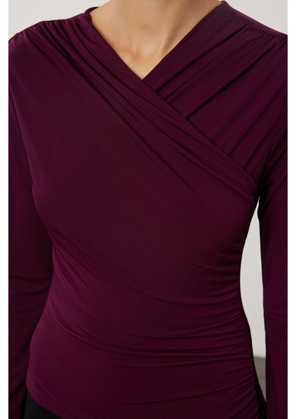 Kadın Regular Kruvaze Yaka Slim Kalıp Örme Büzgü Drape Detaylı Fitted Vücuda Oturan Kollu Esnek Bluz