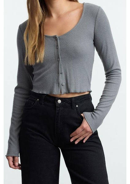 Stil Kadın Fitted Vücuda Oturan Havuz Yaka Esnek Bluz Crop Örme Slim Kalıp fiyatları