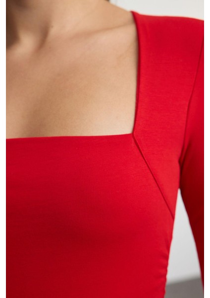Kadın Moda Şık Üst Giyim Regular Kare Yaka Slim Kalıp Örme Büzgü Drape Detaylı Vücuda Oturan Bluz modelleri