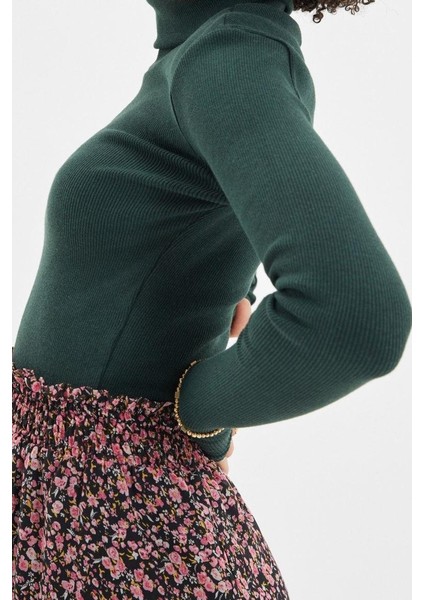 Stil Kadın Fitted Vücuda Oturan Parmak Detaylı Fitilli Esnek Bluz Crop Örme Slim Kalıp fiyatları