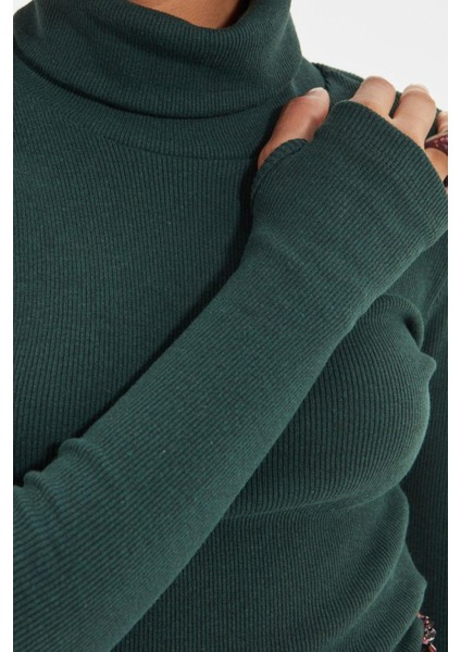 Stil Kadın Fitted Vücuda Oturan Parmak Detaylı Fitilli Esnek Bluz Crop Örme Slim Kalıp fırsatları