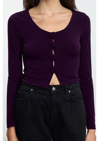 Kadın Moda Şık Regular Bisiklet Yaka Slim Kalıp Örme Fitted Vücuda Oturan Gül Detaylı Esnek Bluz