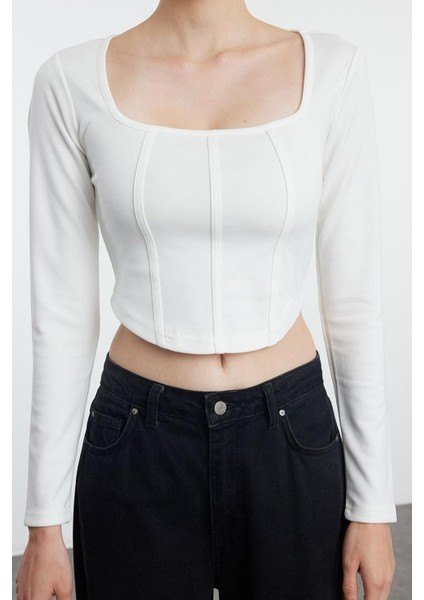 Kadın Moda Şık Crop Kare Yaka Slim Kalıp Örme Biye Detaylı Fitted Vücuda Oturan Interlok Bluz