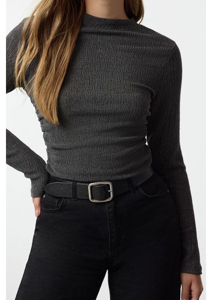 Kadın Moda Şık Üst Giyim Regular Dik Yaka Slim Kalıp Örme Büzgü Drape Detaylı Normal Kalıp Bluz fiyatları