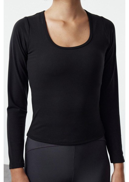 Kadın Crop Slim Fit Kalıp Fırçalı Soft Kumaş 2 Katlı Içi Pedli Reflektör Baskılı Yoga Spor Üst Bluz
