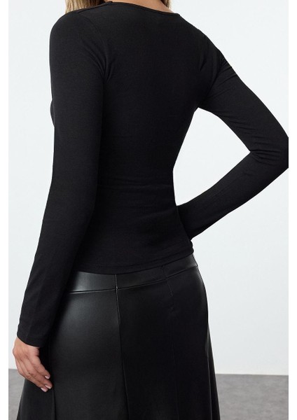 Kadın Moda Şık Üst Giyim Regular Kare Yaka Slim Kalıp Örme Büzgü Drape Detaylı Vücuda Oturan Bluz indirimleri